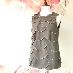 Ann Taylor Scalloped Tier Top 🧜🏽‍♀️